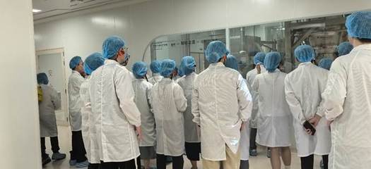 黨支部活力提升計劃 | 中山大學(xué)生科院師生&ldquo;探秘&rdquo;湯臣倍健珠海基地,黨建與知識雙豐收!